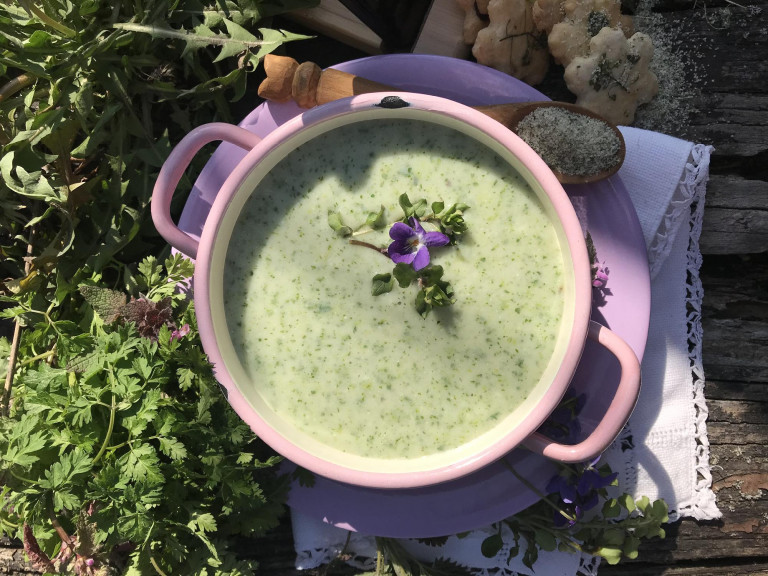 Zöldcsütörtöki leves