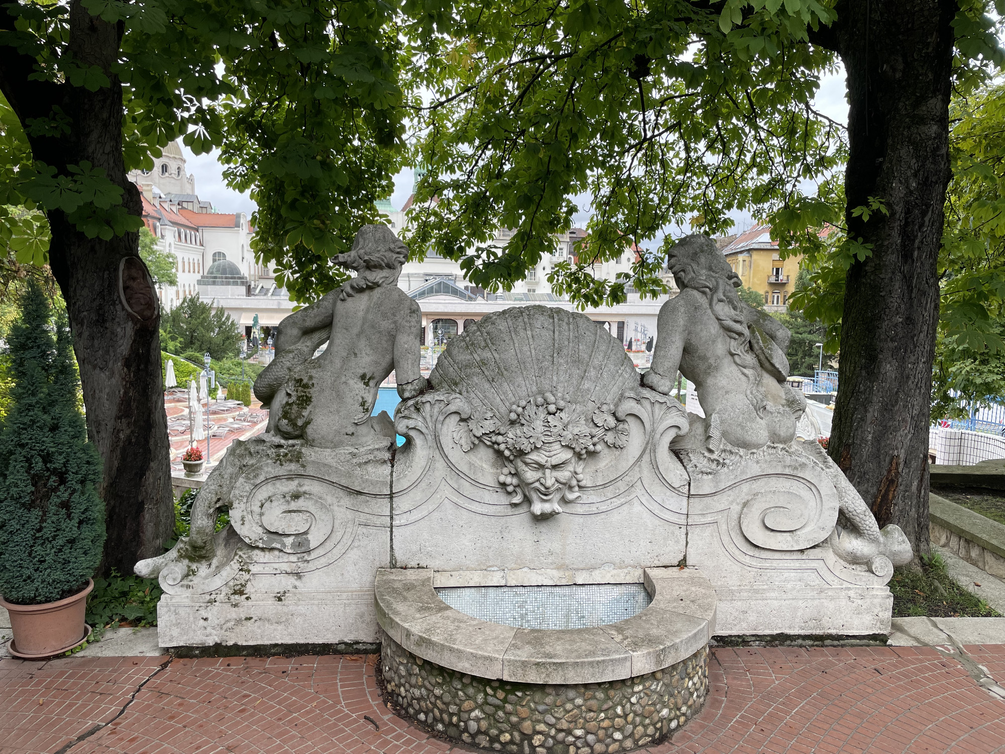 gellert-furdo-alatt-titkok-varostorteneti-seta<br>