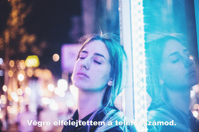 „Végre elfelejtettem a telefonszámod” – Falfirkákon vallanak az összetört szívek