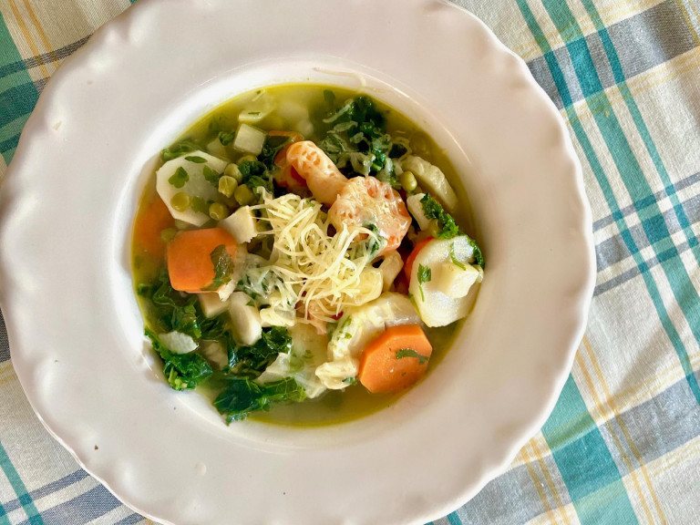 Téli zöldségleves  –  Vacsorázz Borbás Marcsival!