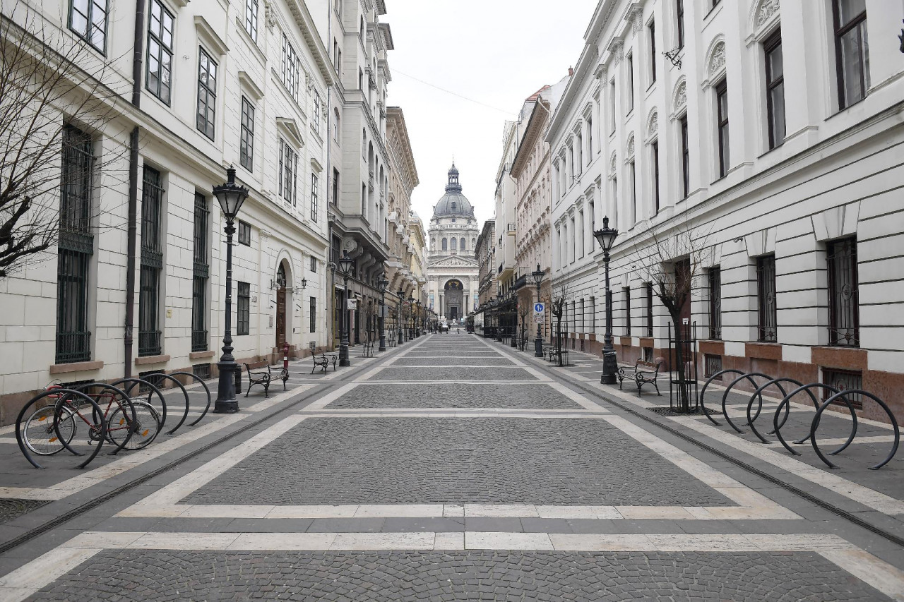 Koronavírus - Budapesti város- és életképek