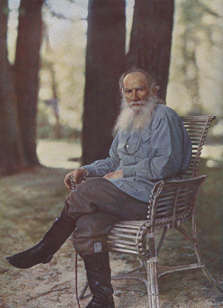 Gróf és paraszt: az ellentmondásos zseni, Lev Tolsztoj születésnapjára