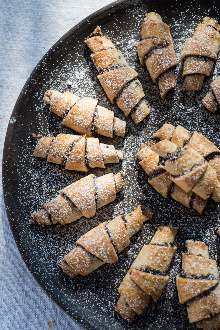 Videós receptek a BOSCH támogatásával: Szilvalekváros rugelach