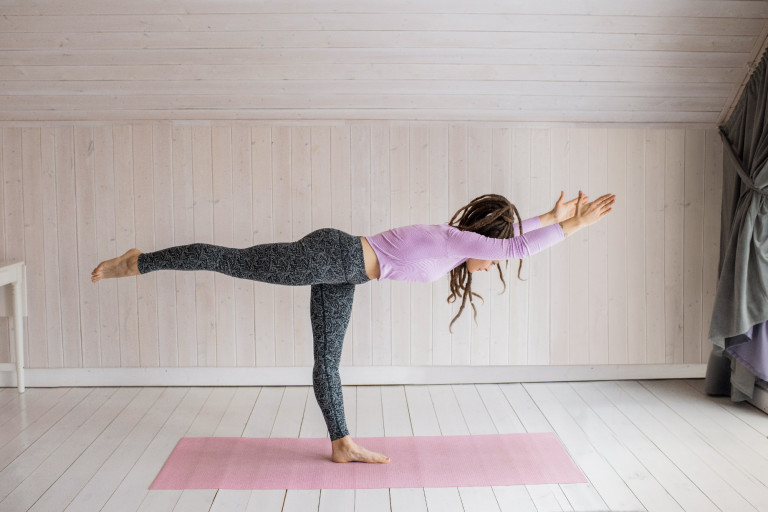 A legnehezebb újra és újra leteríteni a matracot – ezt teszi veled 30 nap otthoni jóga