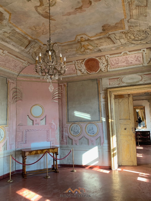 rózsaszín szoba