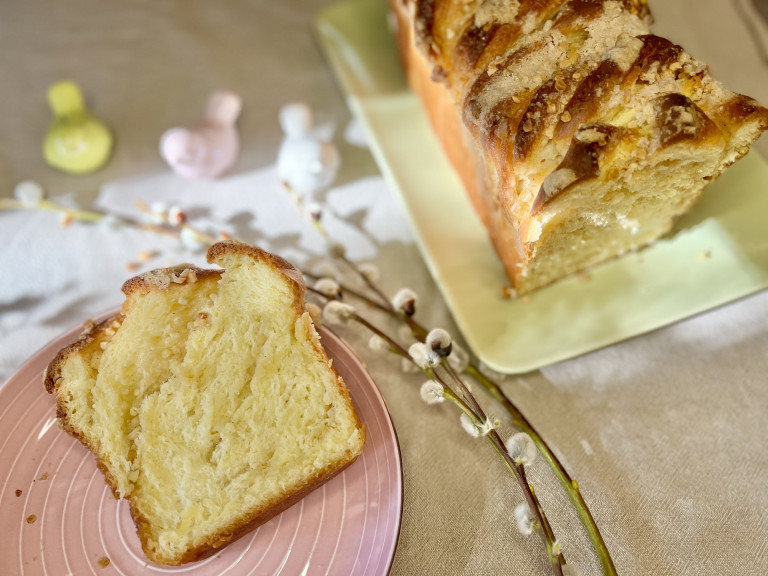 Babka recept: fehércsokoládéval, mandulával