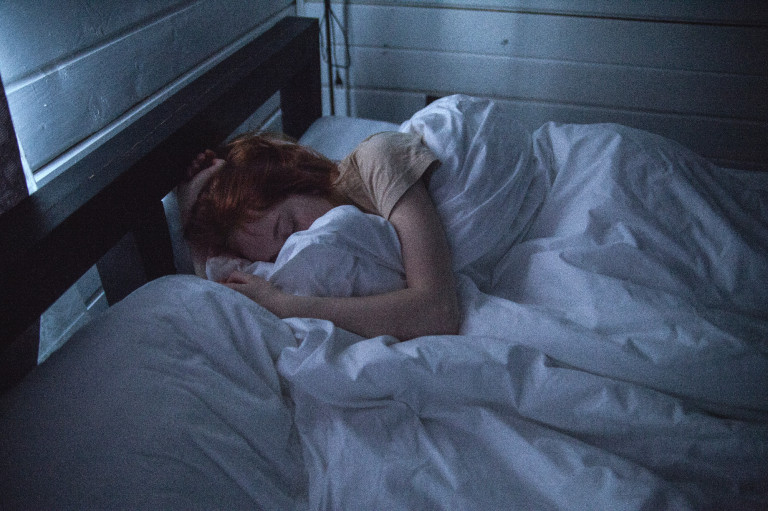Ahogy vetsz, úgy alszol – libatoll vagy műselyem kell a jó pihenéshez? 