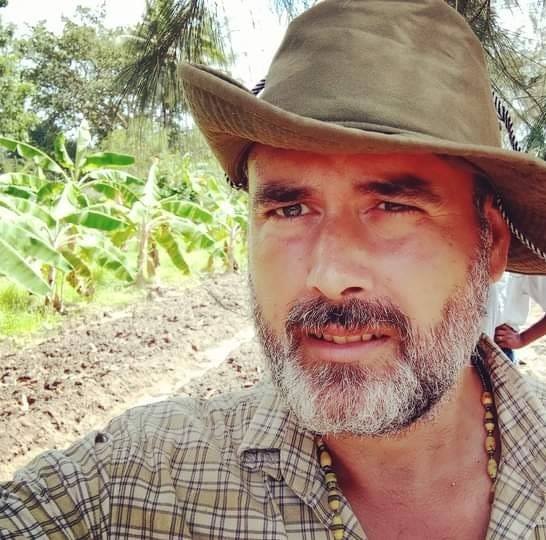 „Afrika rég máshol tart, mint ahogy képzeljük” – interjú az Afrika-zöldítő Domonyai Andrással