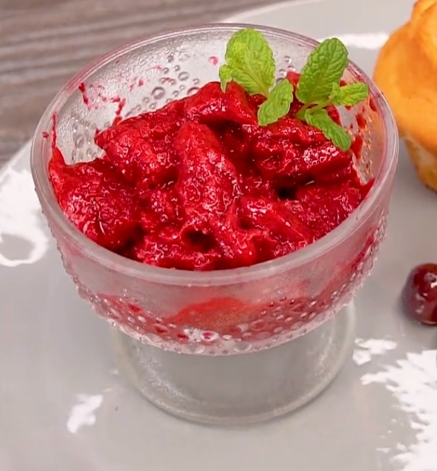 Málnás-mentás granita