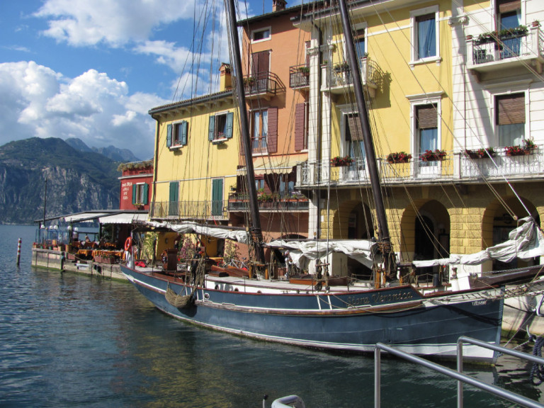 Itália csókjai, Szlovénia büszkesége: Garda, Como, Bled – ikonikus tavak, amelyeket látni kell