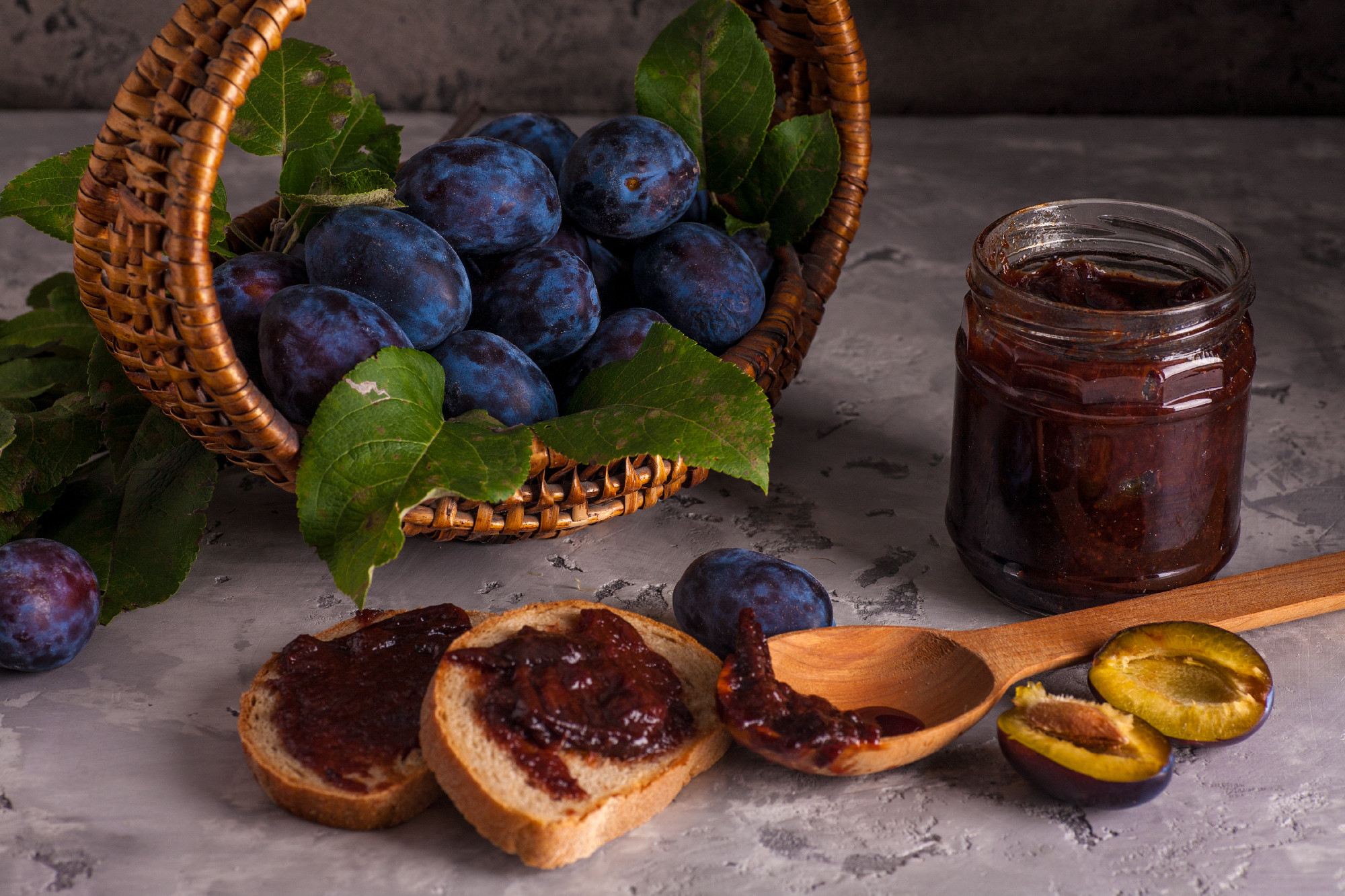 Plums with jam