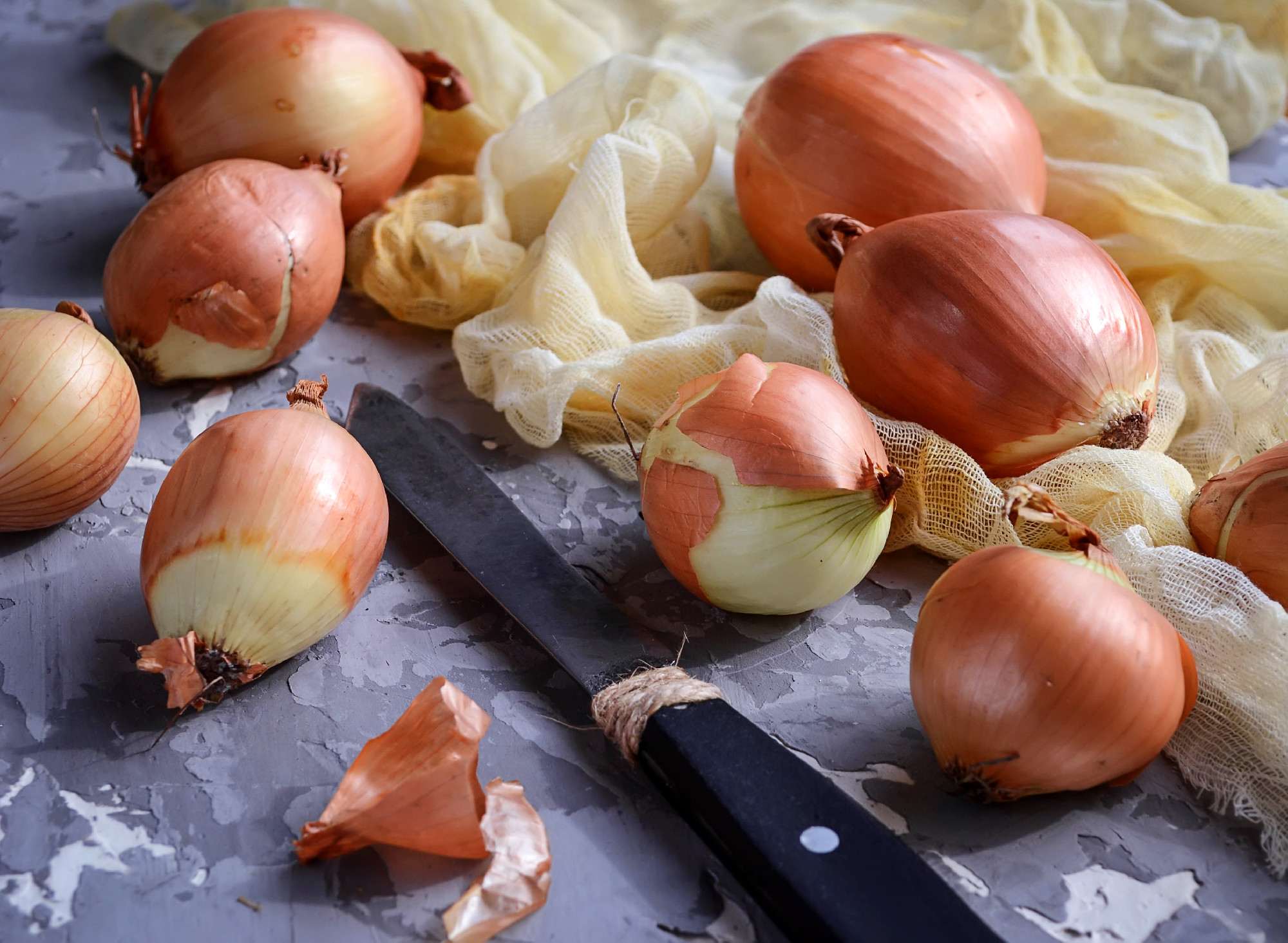 Raw fresh onions