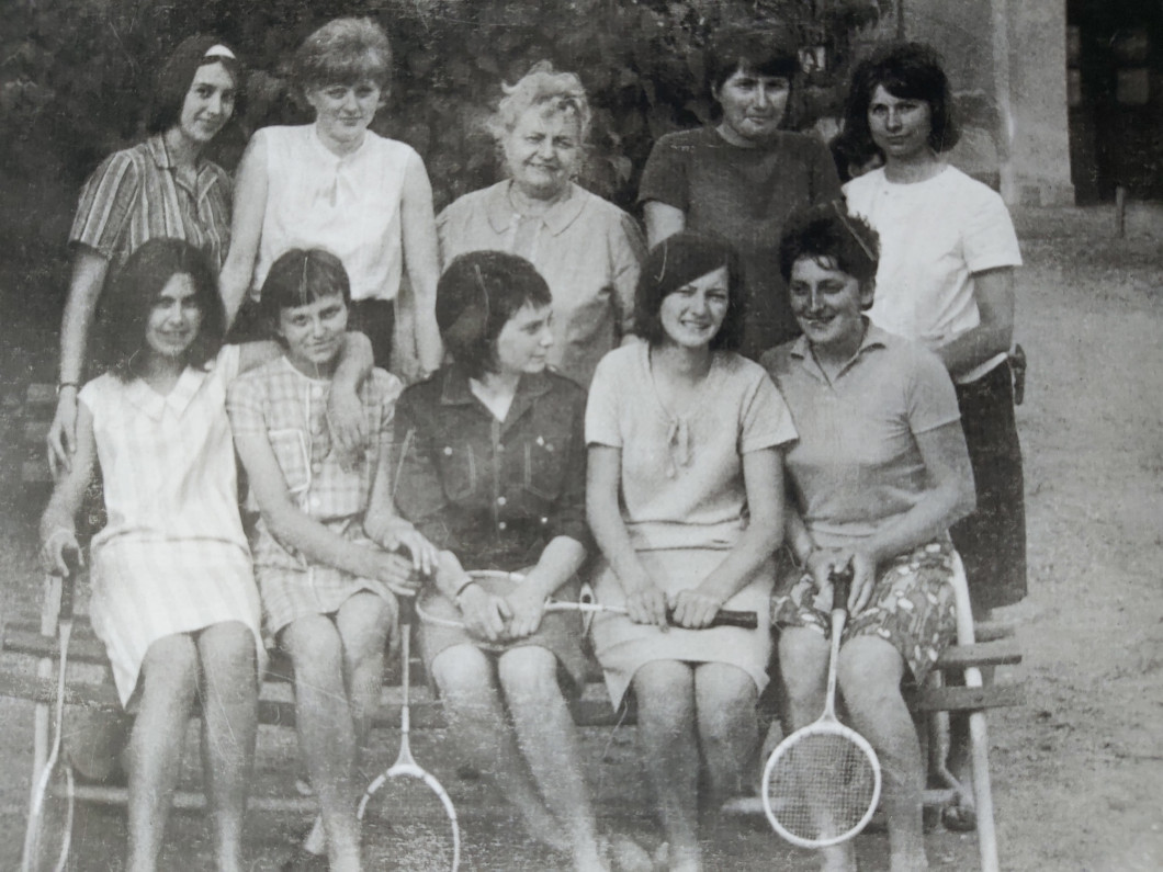 Horváth Ilona (hátul középen). Archív fotó: Pacsai Norbert