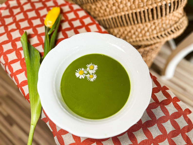 12 tavaszi leves: teli vannak élettel, hogy feltöltődve kezdhess bele a nyárba!