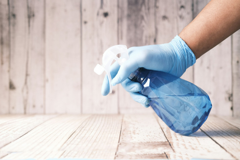 Magad ellen dolgozol, ha túl sokat takarítasz durva vegyszerekkel – kutatások bizonyítják, hogy jó ötlet a régiek módszerével fertőtleníteni