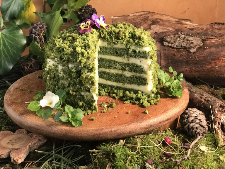 Zöldre van a torta festve – de nem mindegy, hogy mivel!