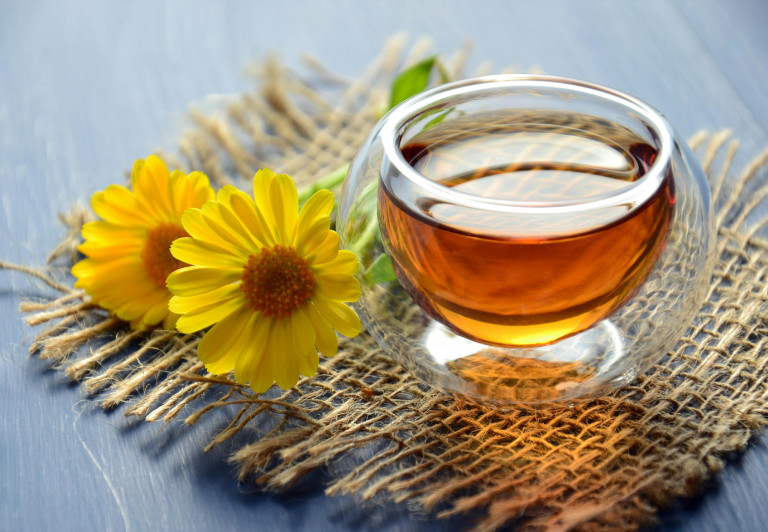 Forró italok a nyári kánikulában – hűtsd le magad egy csésze meleg teával!
