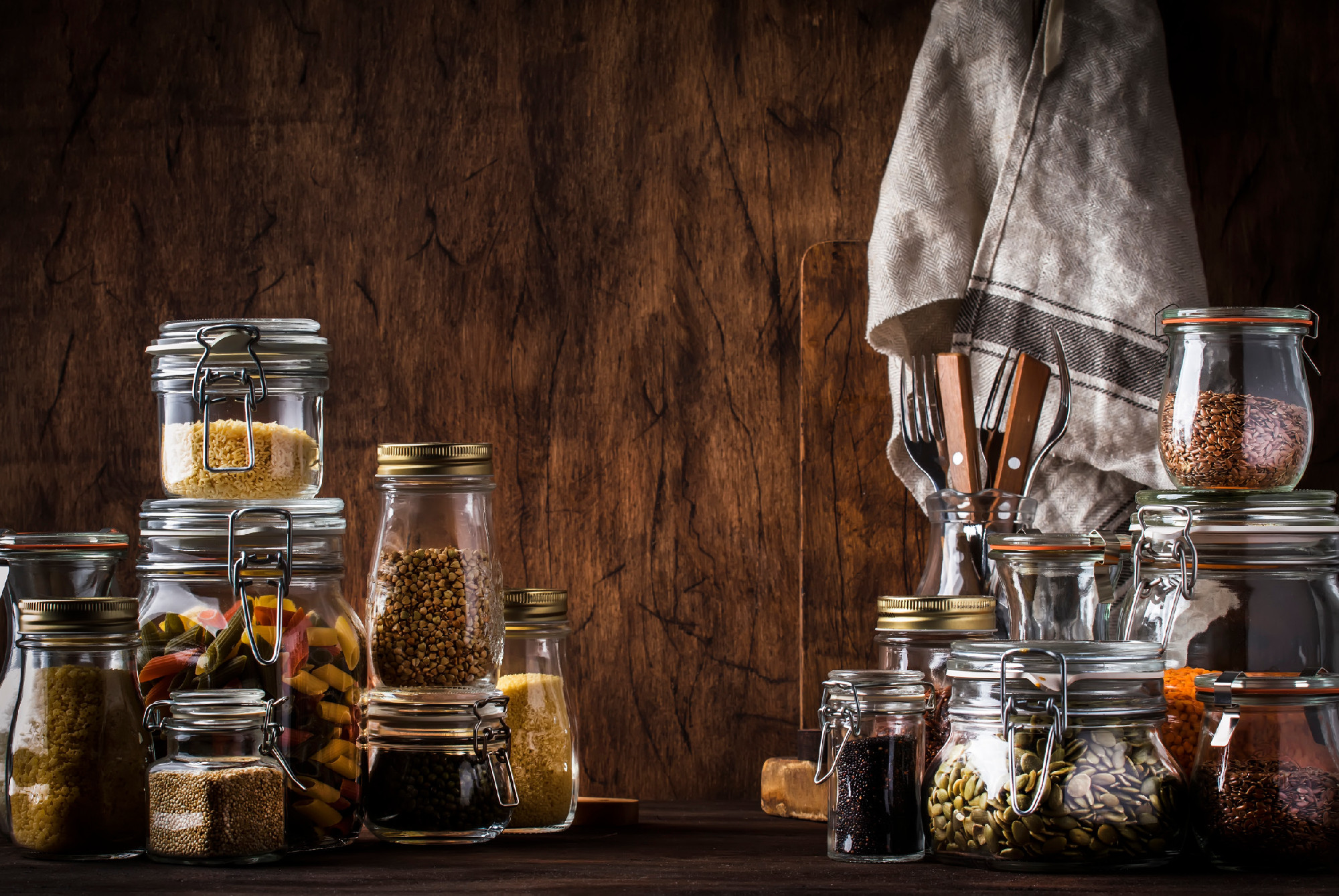 Stocks or set of cereals, pasta, groats, organic legumes and use