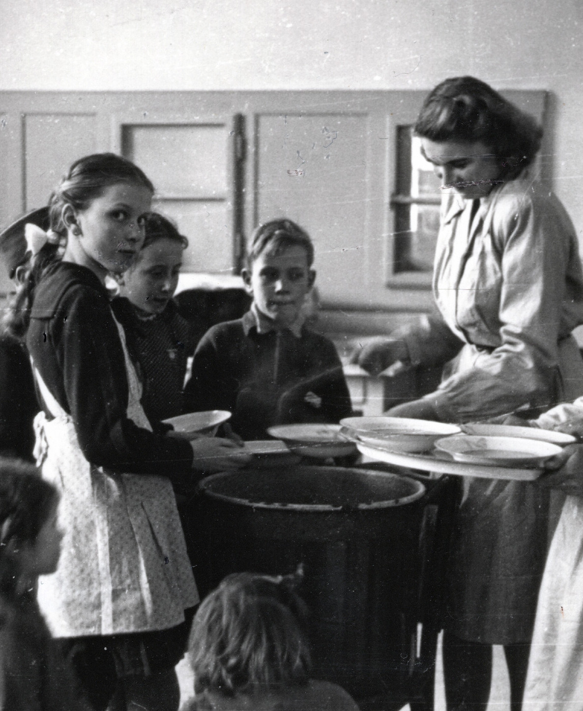 Eltart a föld, csak legyen mit enni – közmondások az evésről