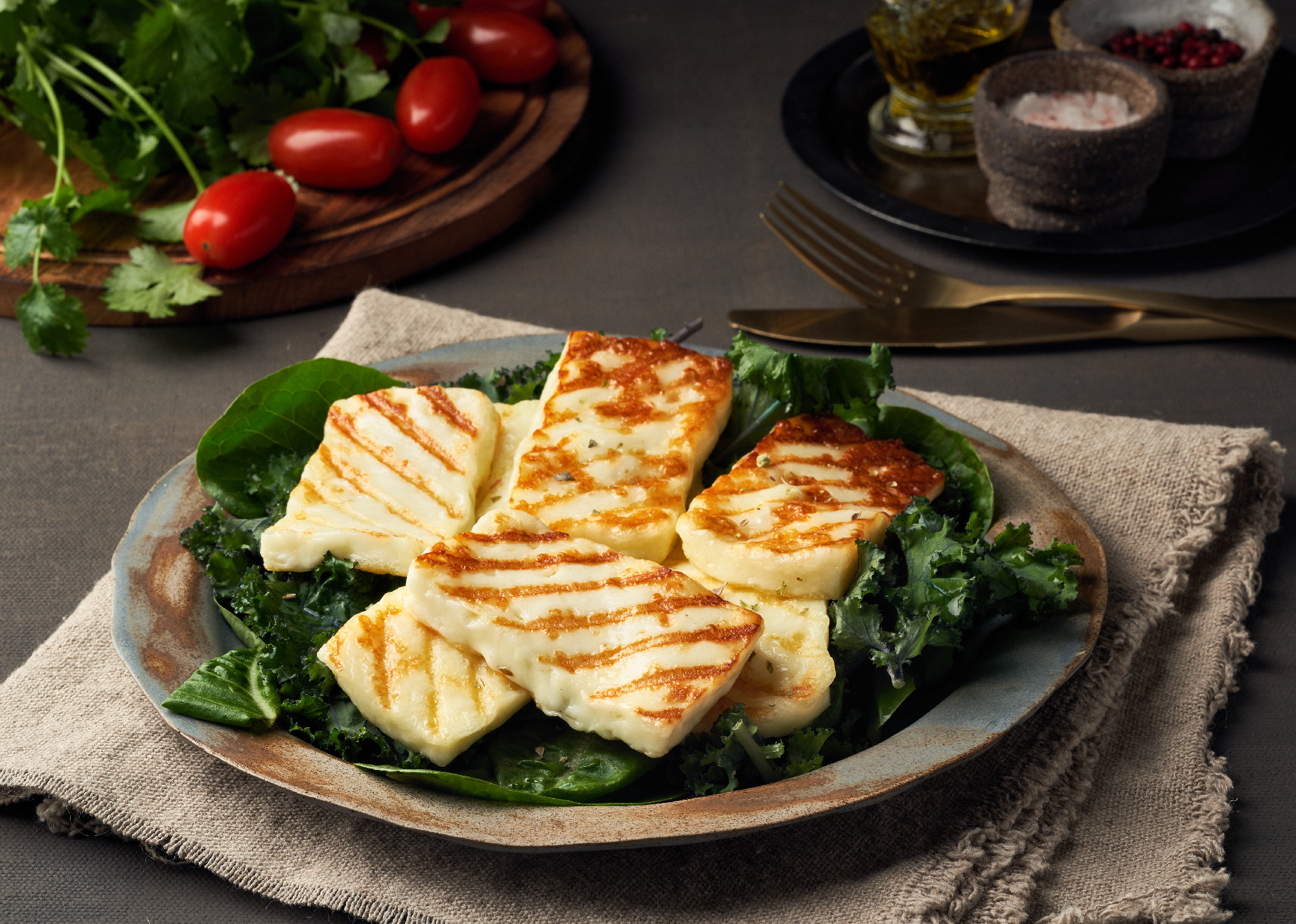 Grillezve még finomabb, de vajon tudod-e, mitől lesz tökéletes a grillsajt? – Kvízezz, és derítsd ki!