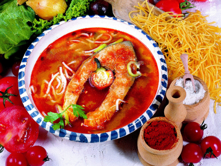 Ahány ház, annyi halászlé