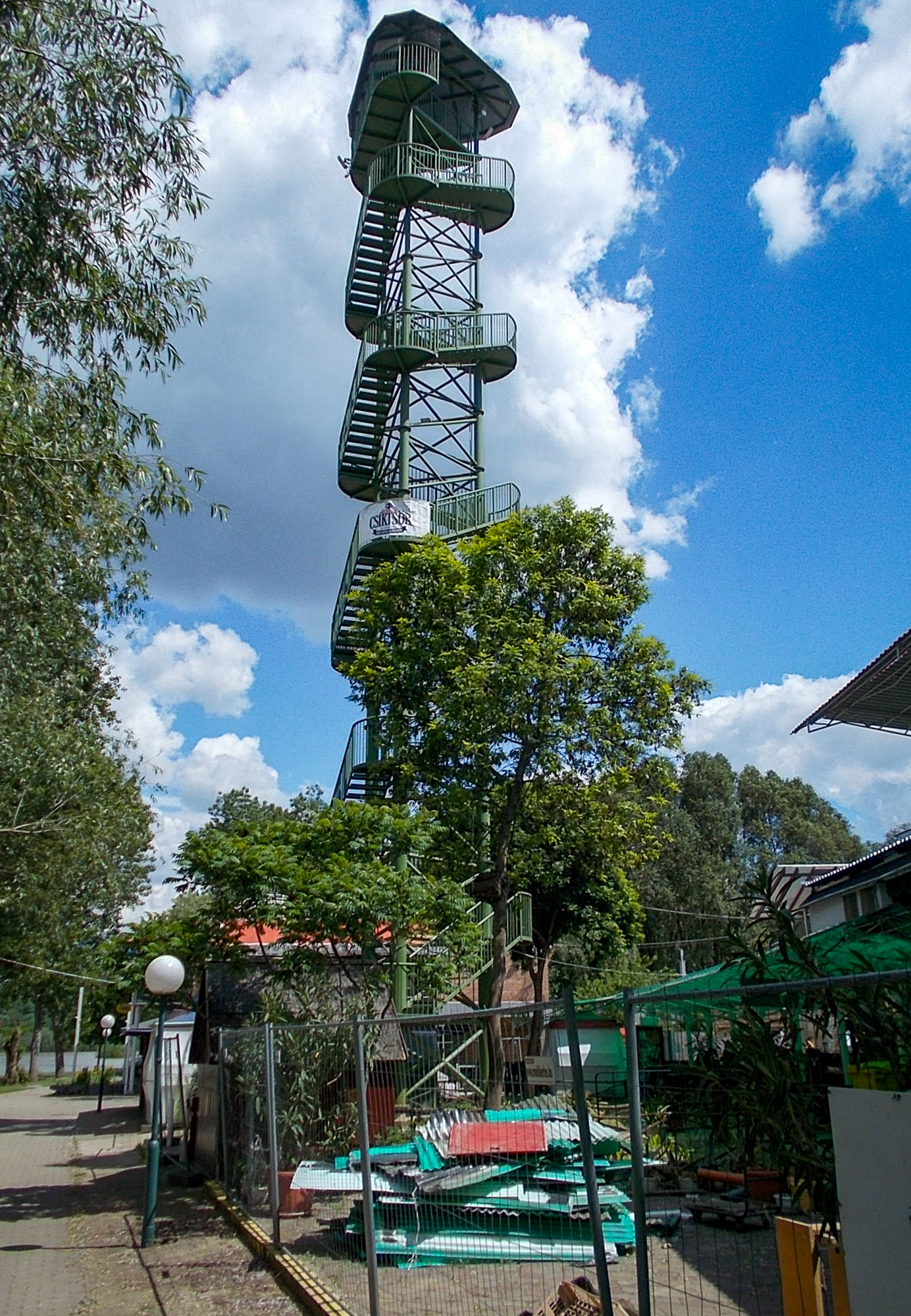 : Rév observation tower (Architects: Jr. Gyula Pászti-Tóth an