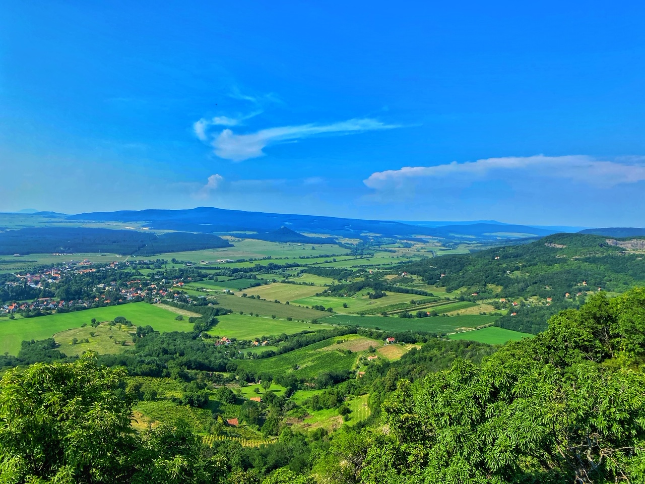 Tanúim csak a (tanú)hegyek: egyedül a Balaton-felvidéken