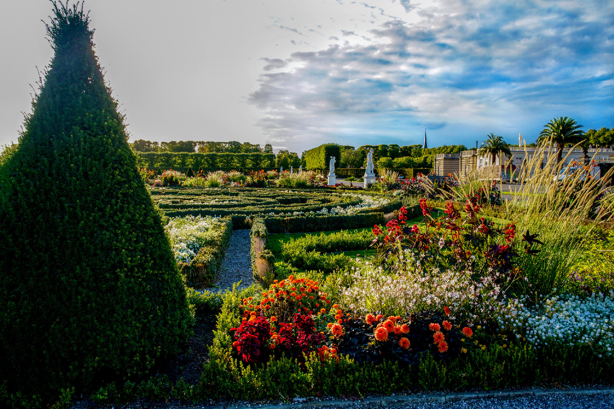 Garden Path and amazing nature in Herrenhausen gardens in Hanov