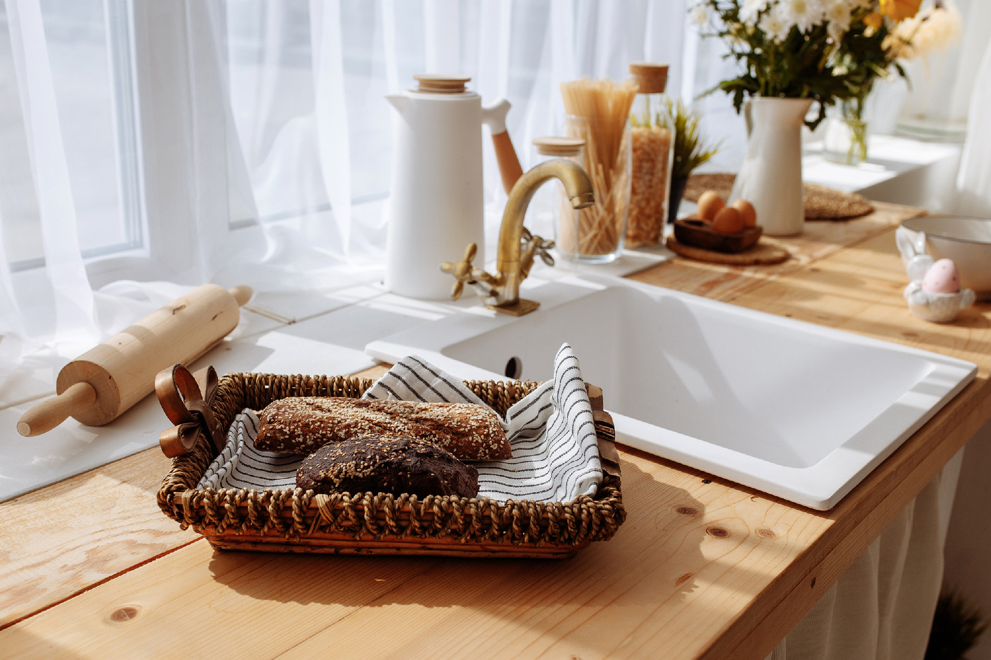 Simple modern scandinavian style kitchen