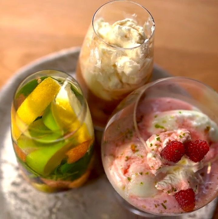 Nyári frissítő italok: jeges tea, jeges kávé, málnashake
