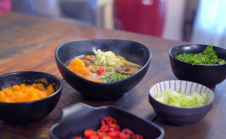 Pho leves (vegetáriánus változat)