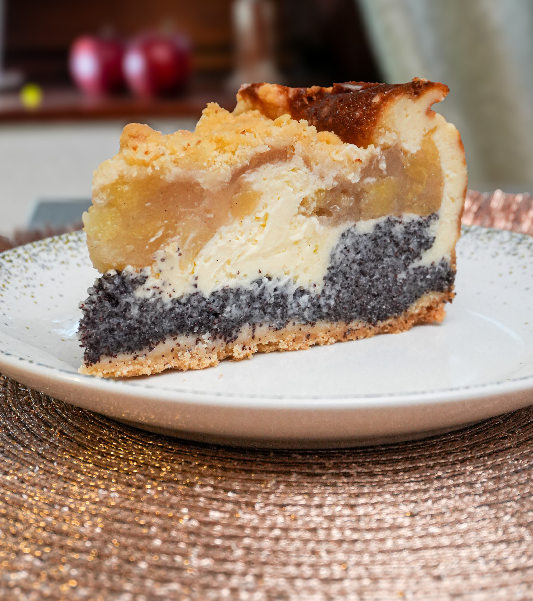 Almás, mákos sajttorta