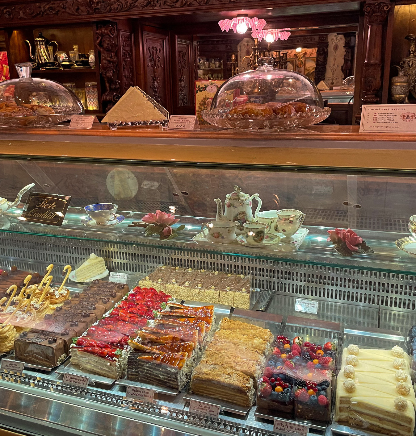 Egymással versengő csokoládés csodák, Dobos vagy Sacher?