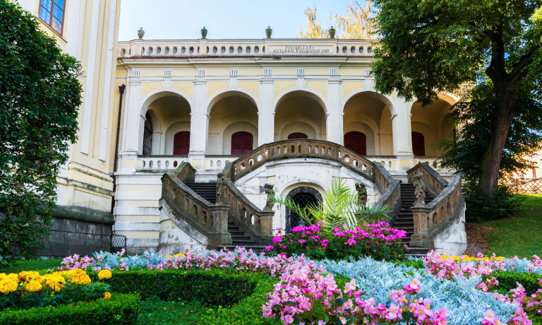 Kroměříž kastély: a barokk pompa és a természet harmóniája