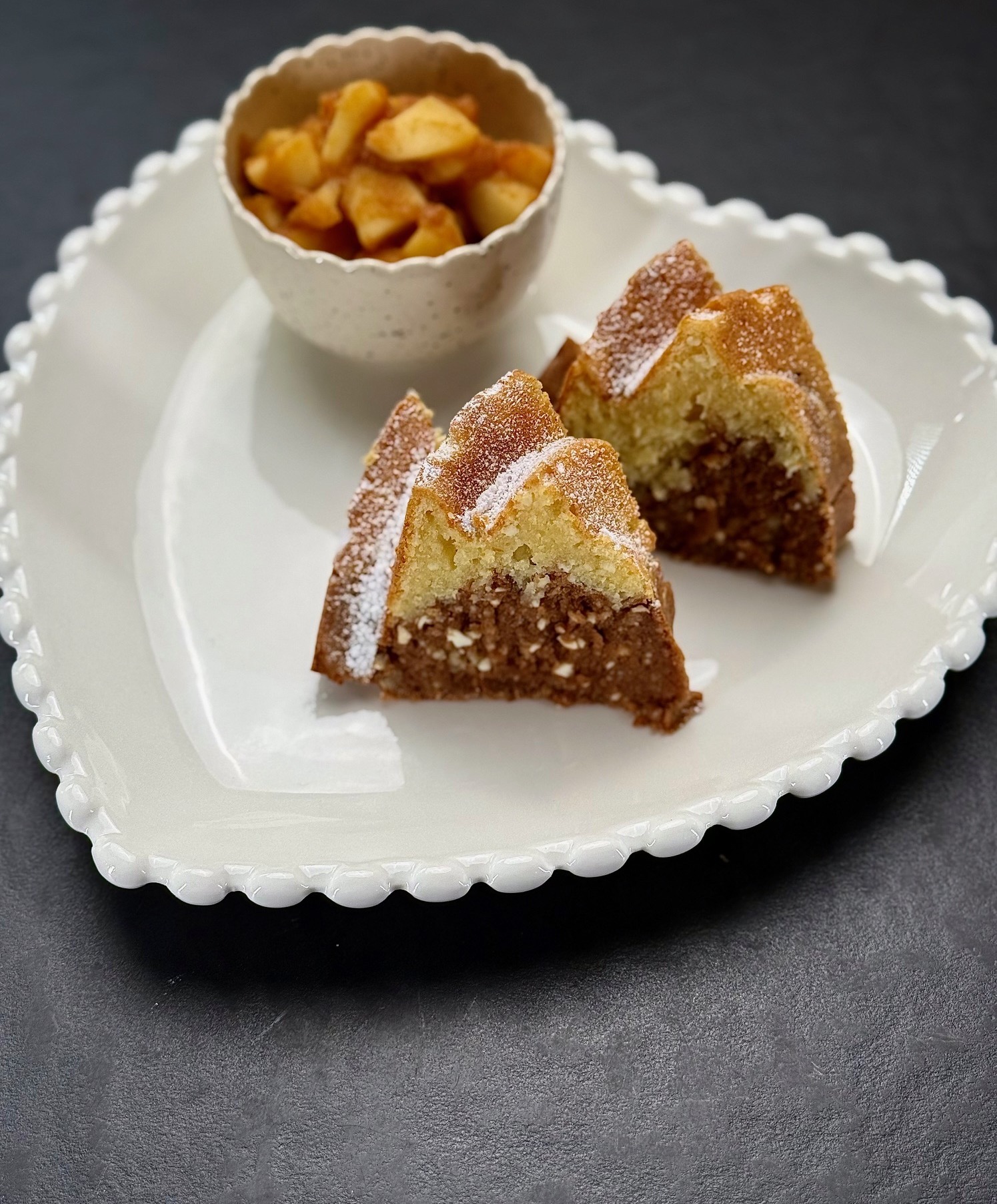 Túrós, márványos kuglóf