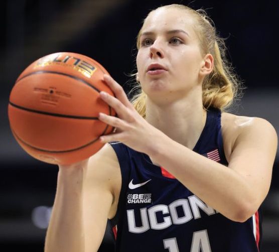 Egy pécsi lány a világ kosaras-elitjében