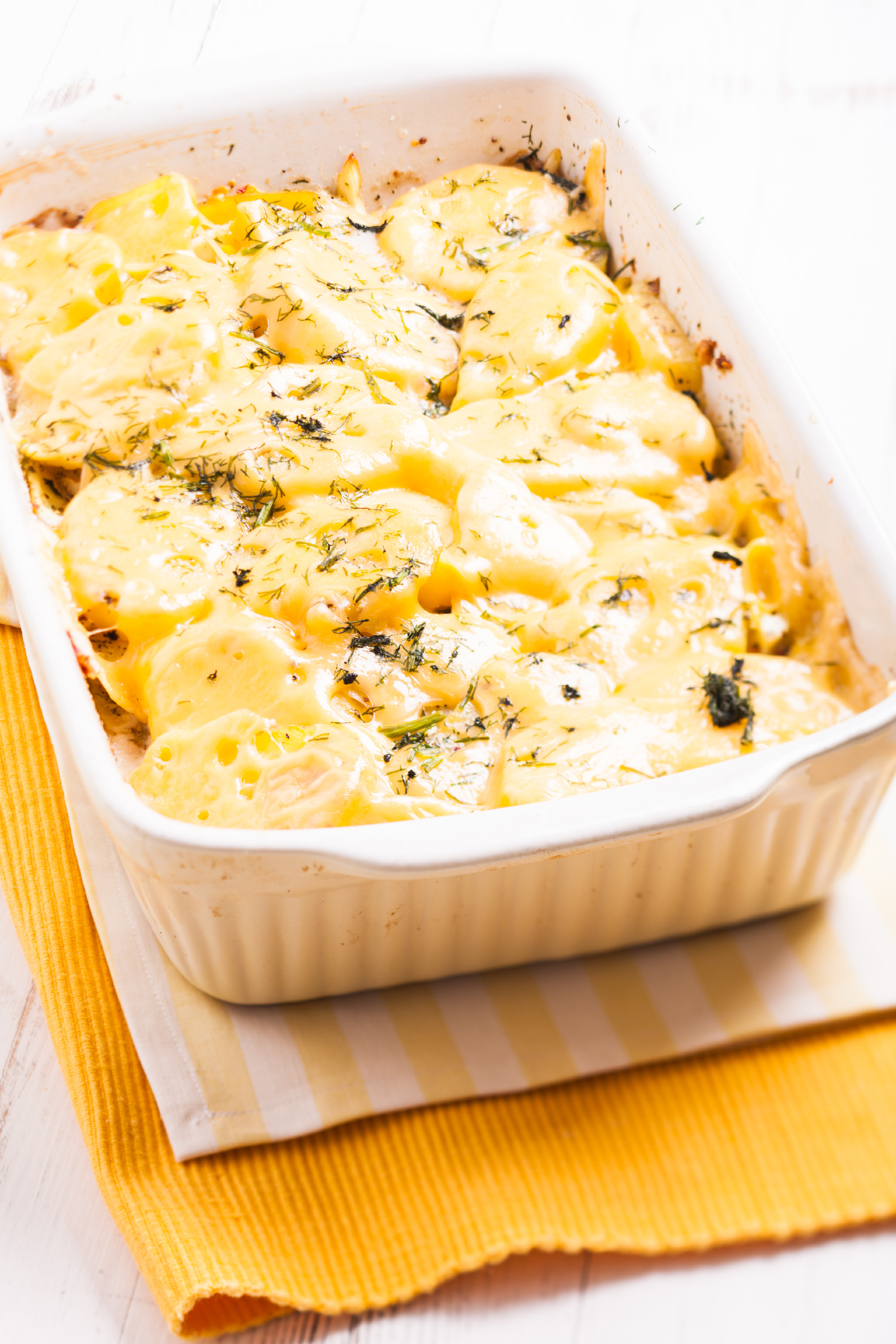 Krumpli, tojás, kolbász, tejföl, mi az? 