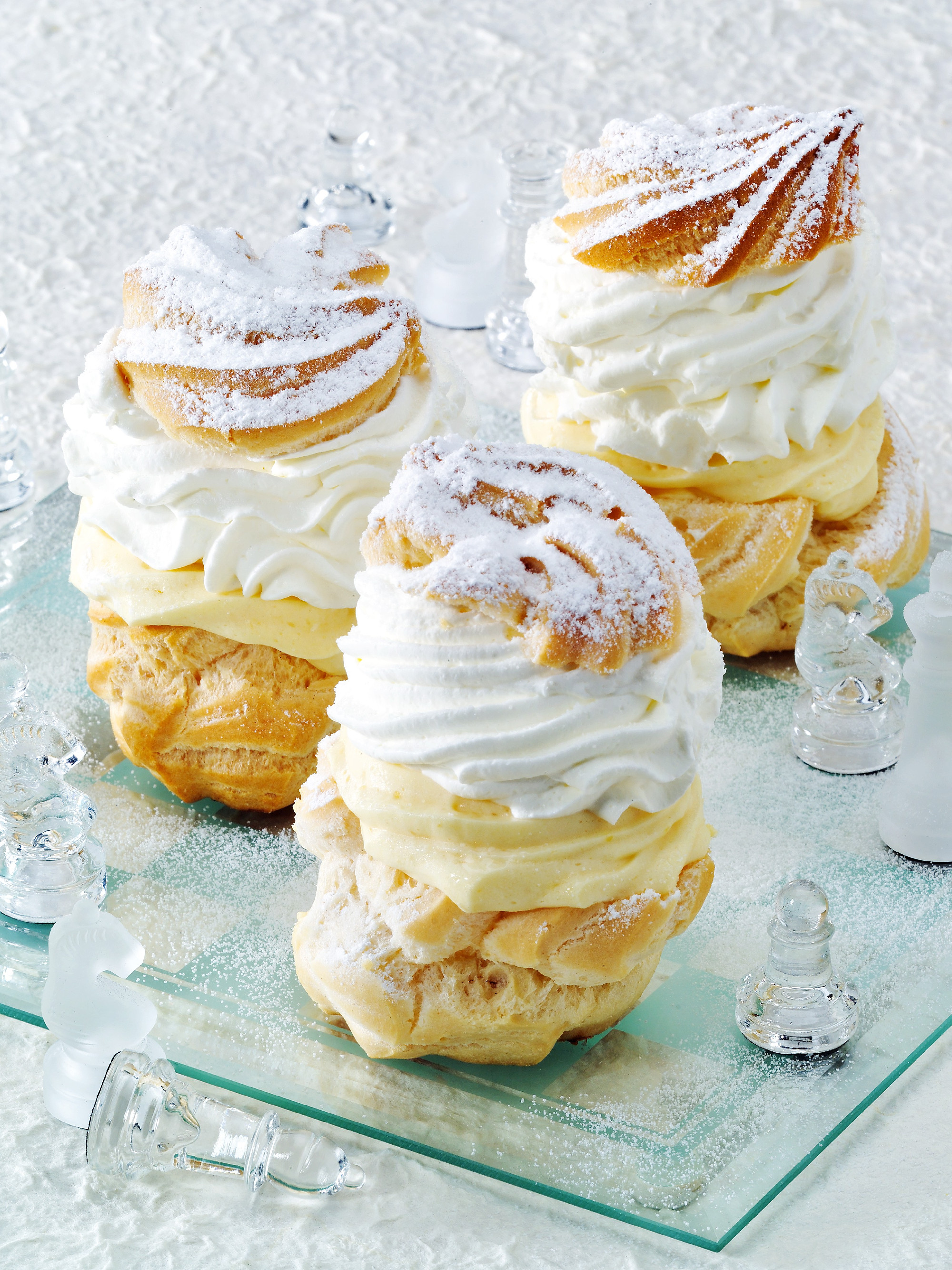 A képviselők a parlamentben habos fánkot esznek?