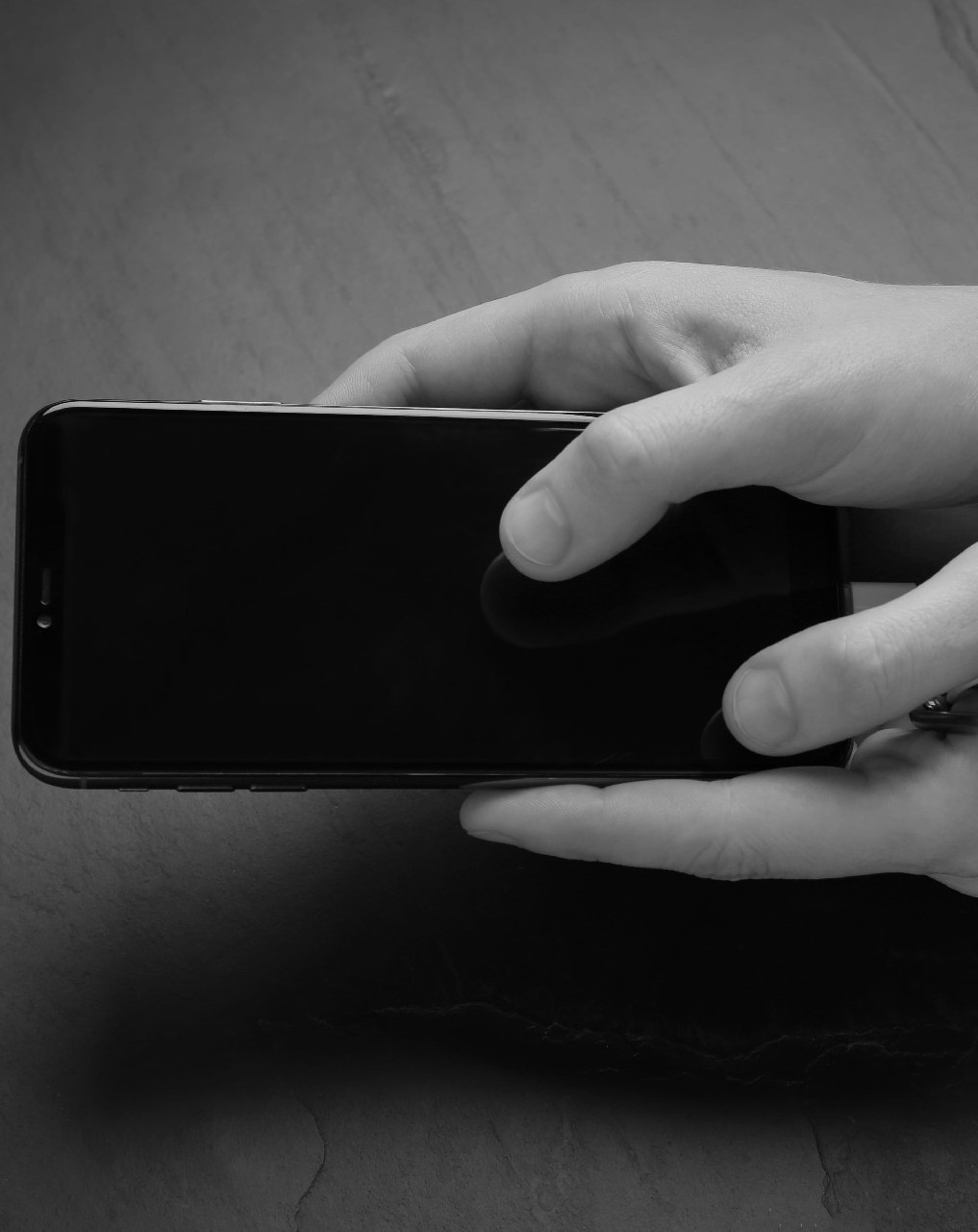 Jelen vagyunk, de mégsem 