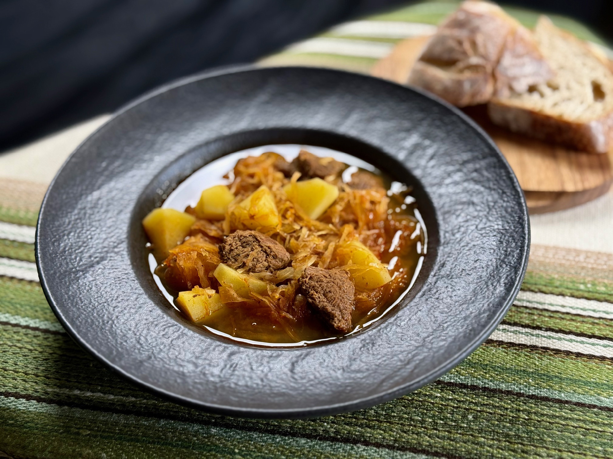 Savanyú káposztás gulyás