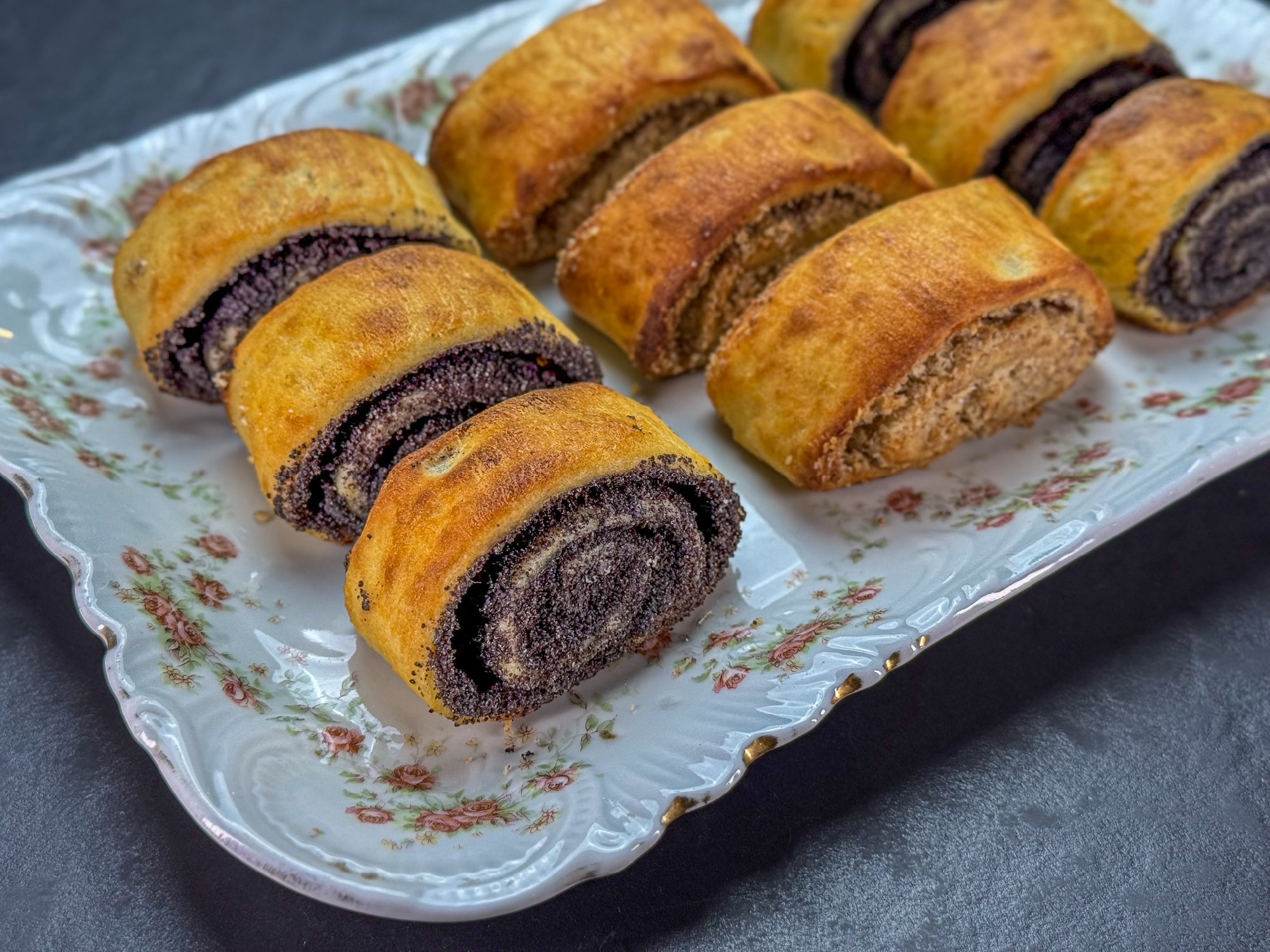 Diós és mákos pogácsa