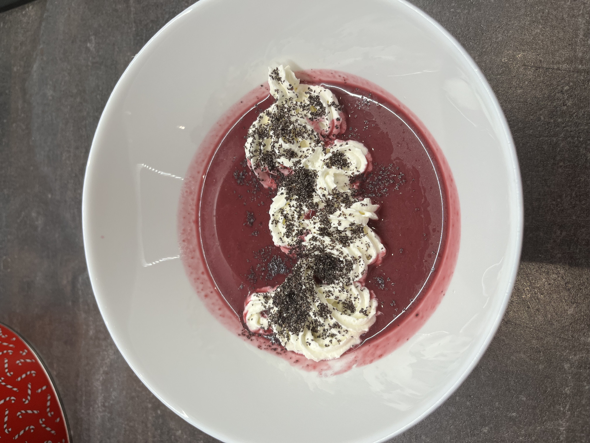 Áfonyakrémleves Mák 