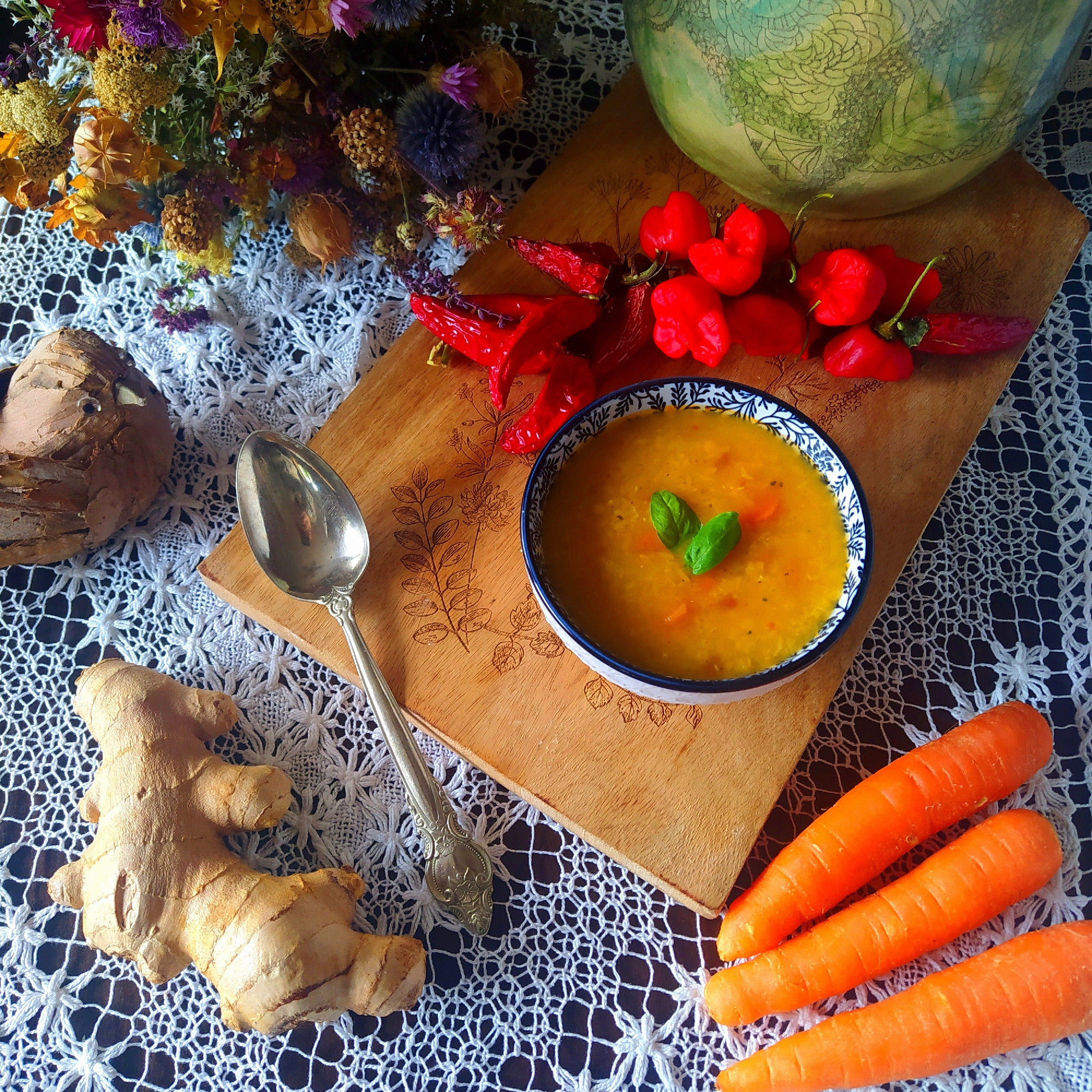 Pikáns vöröslencse leves