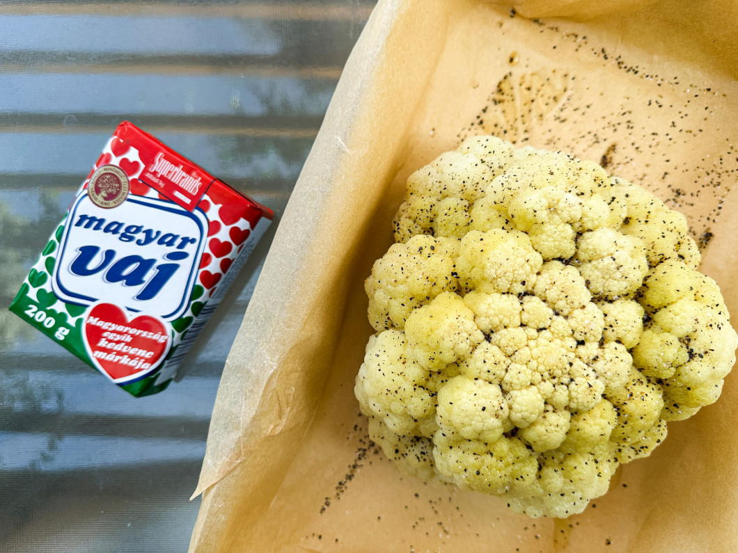 fuszeres_egyben_sult_karfiol_recept_borbas_marcsi