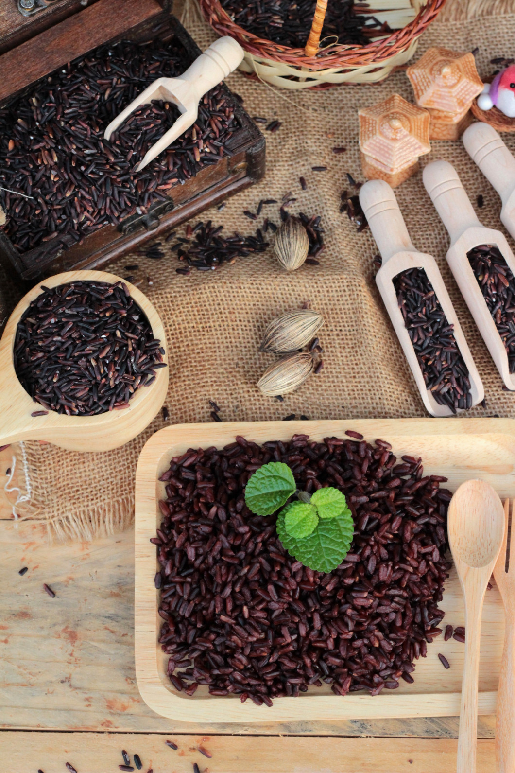 Raw purple rice berries and cooked of delicious for health.