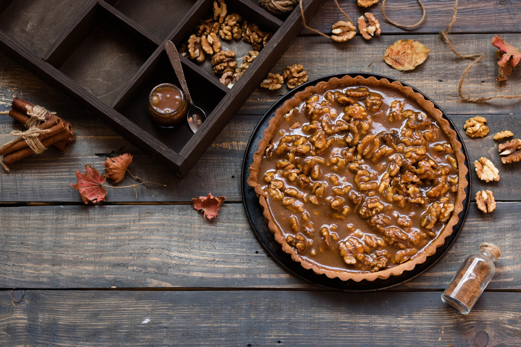 Caramel and nut tart