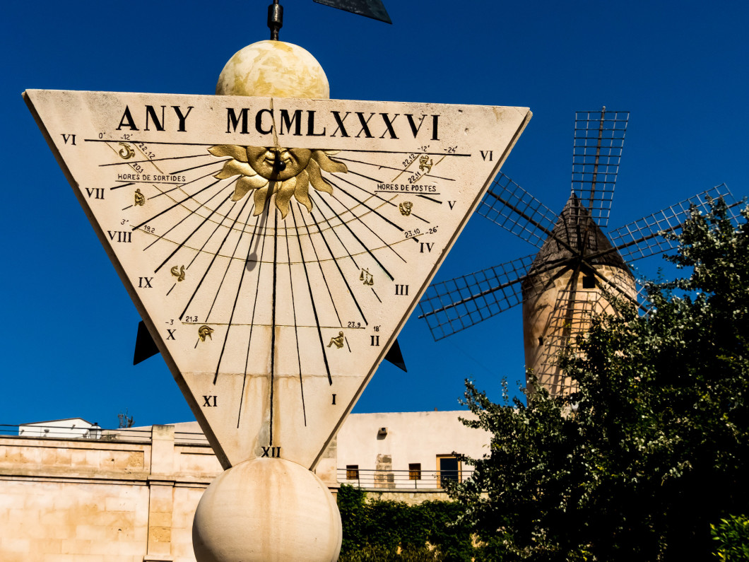 sundial in palma, mallorca