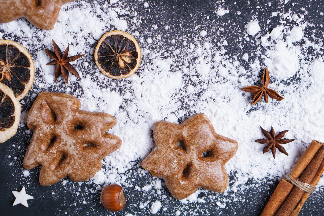 gingerbread cookies, baking ingredients and spices