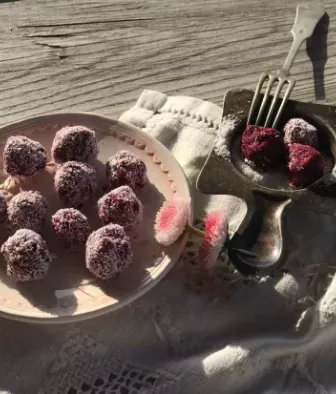 Rózsaszín kókuszgolyó