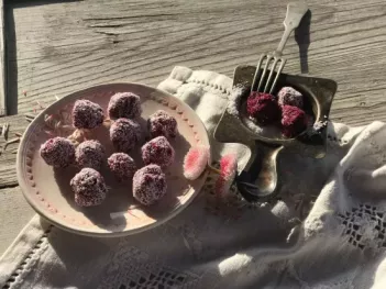 Rózsaszín kókuszgolyó